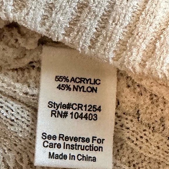 NWOT crop top cream colored top for summer and fall - Picture 6 of 6